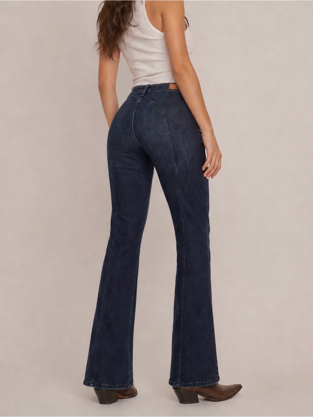 Shyanne 33 Short High-Rise Bootcut Back Seam Bareback Jeans Western Women’s